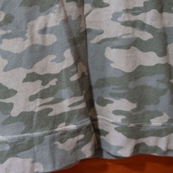 Universal Threads Camo Print Fleece Lined Pullover Sweatshirt Medium Boxy - Picture 3 of 8